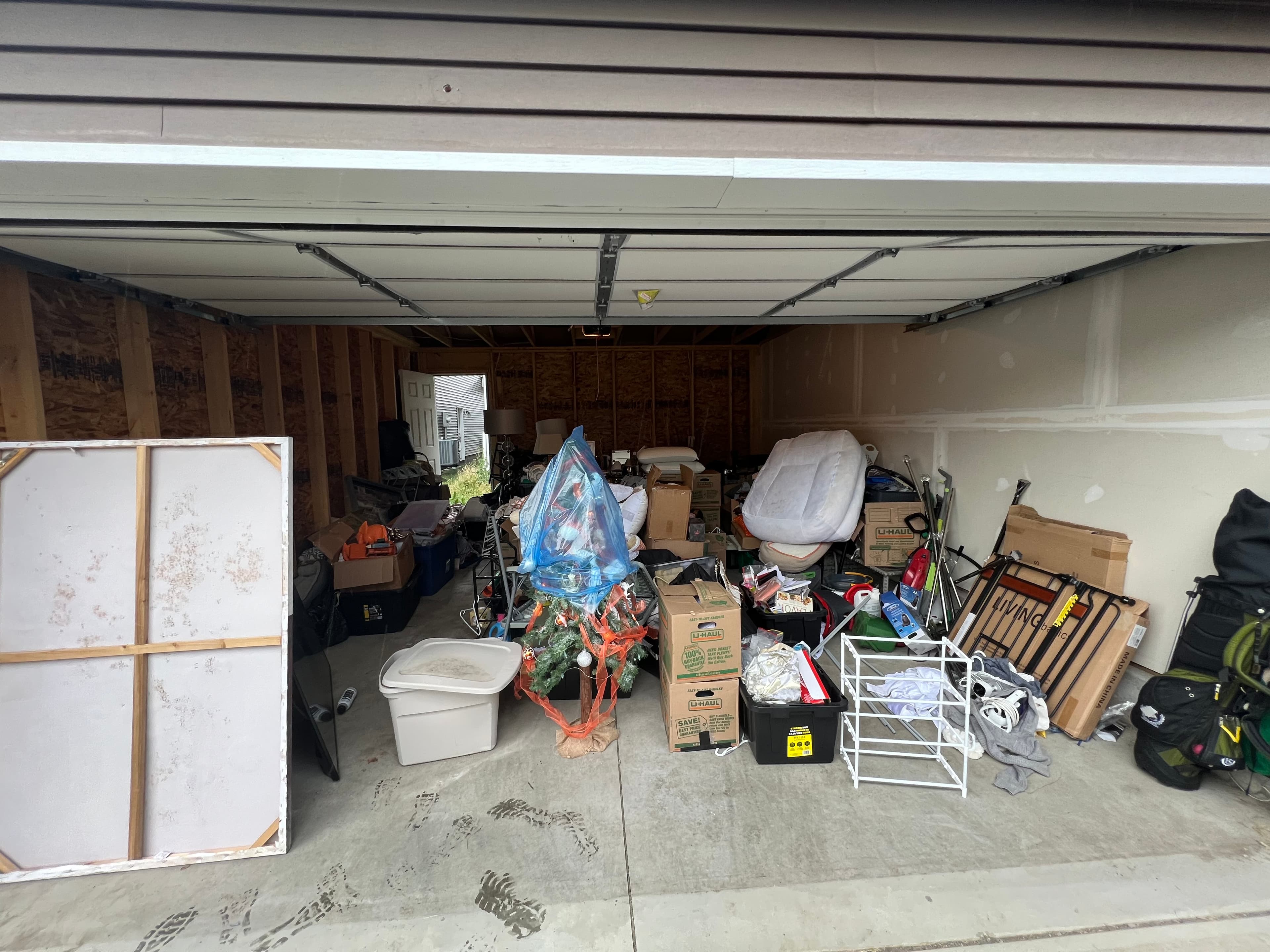 Garage Cleanout Garage Cleanouts – Reclaim Your Space Without Lifting a Finger image