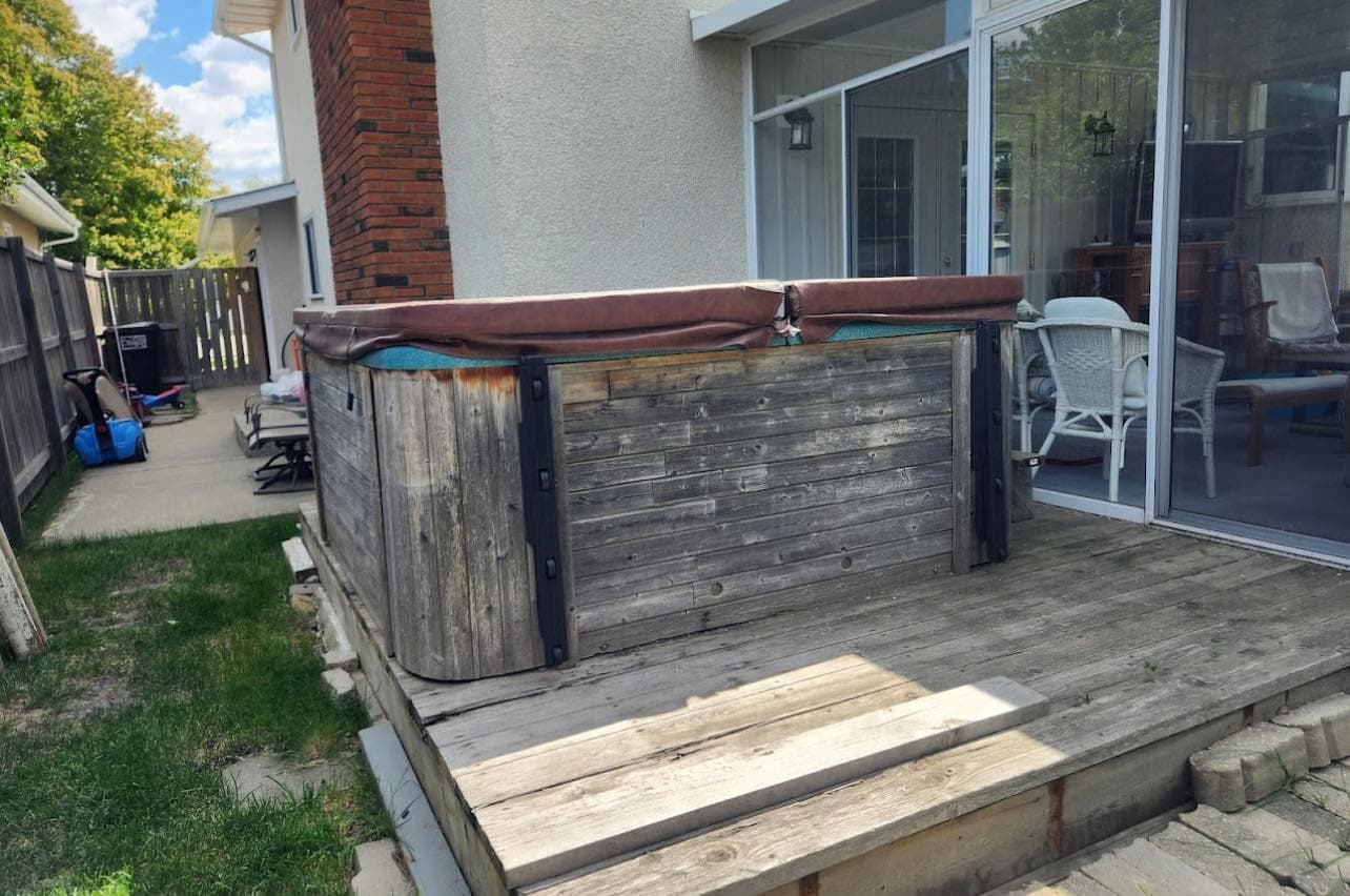 Hot Tub Removal & Disposal Hot Tub Removal – Safe, Efficient, and Stress-Free image